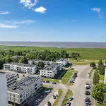 公寓 Modern And Peaceful Seafront - Wifi, Free Parking *