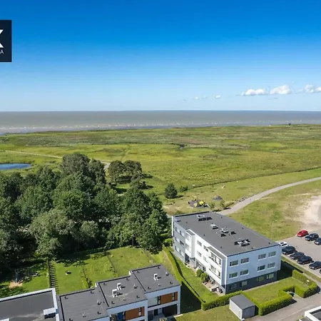 Seaside New With Sunny Balcony Apartment Pärnu