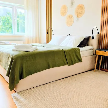 Apartman Modern And Peaceful Seafront - Wifi, Free Parking *