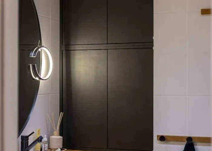 Seaside New With Sunny Balcony *