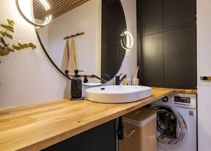 Seaside New With Sunny Balcony Apartman *